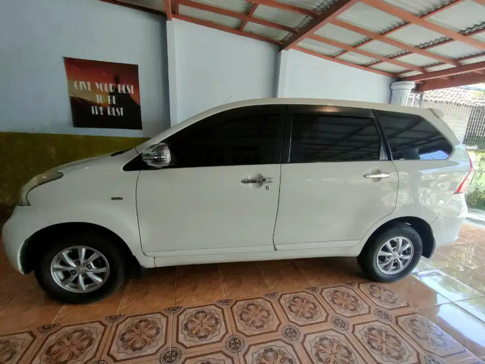 AVANZA MATIC G / AT 2014 KM 73.000