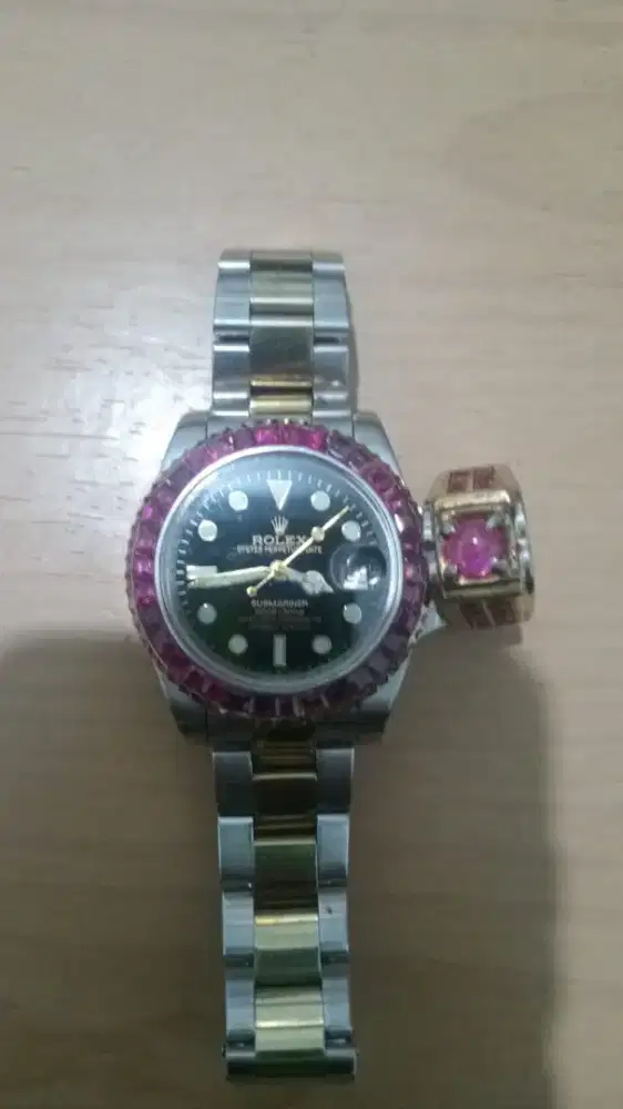 Cincin batu mulia ruby