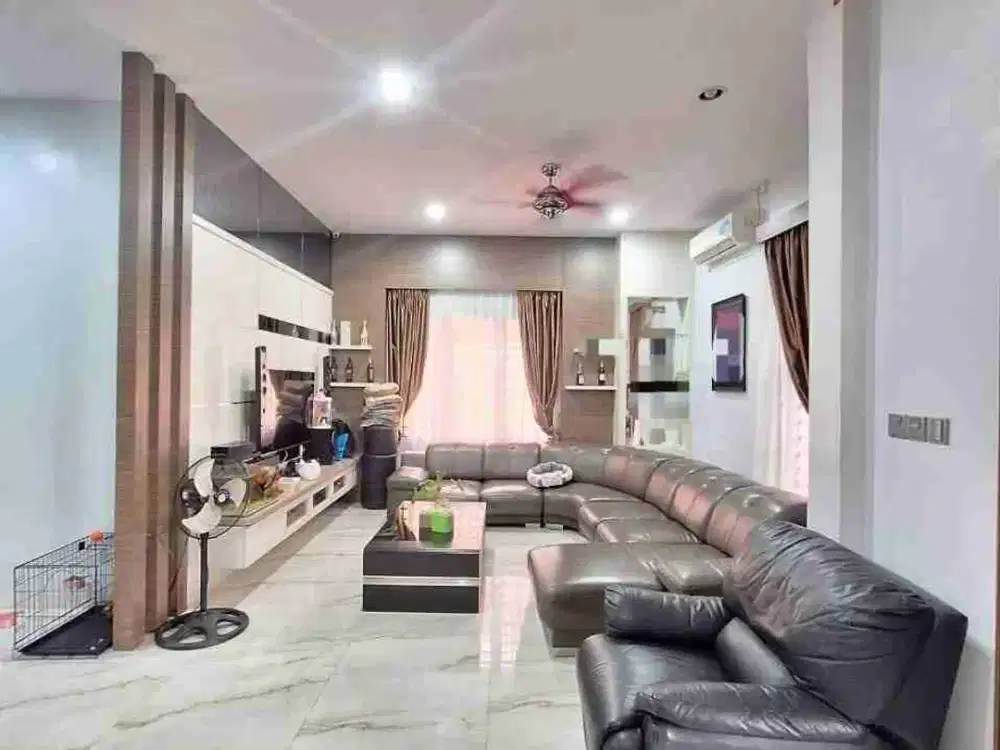 Rumah Hook Dijual Kezia Residence baloi batam Dekat Universitas UIB Batam