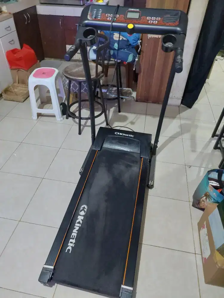 Treadmill Bekas