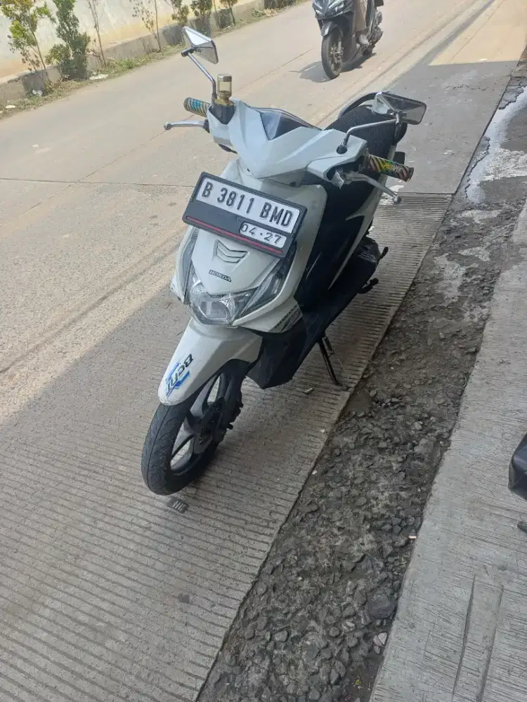 Motor beat Carbu 2012