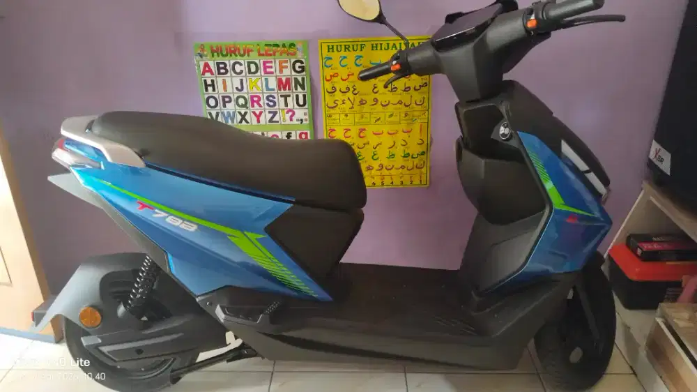 Sepeda listrik U-WINFLY T 78 B