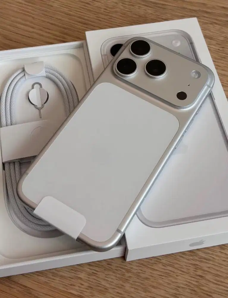 iphone 17 pro/max silver new garansi resmi ibox 12 bulan