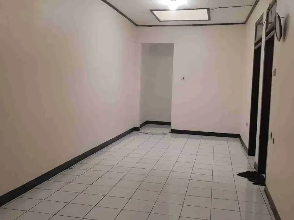 disewakan rumah di Jl pagarsih ( dlm gang) siap huni