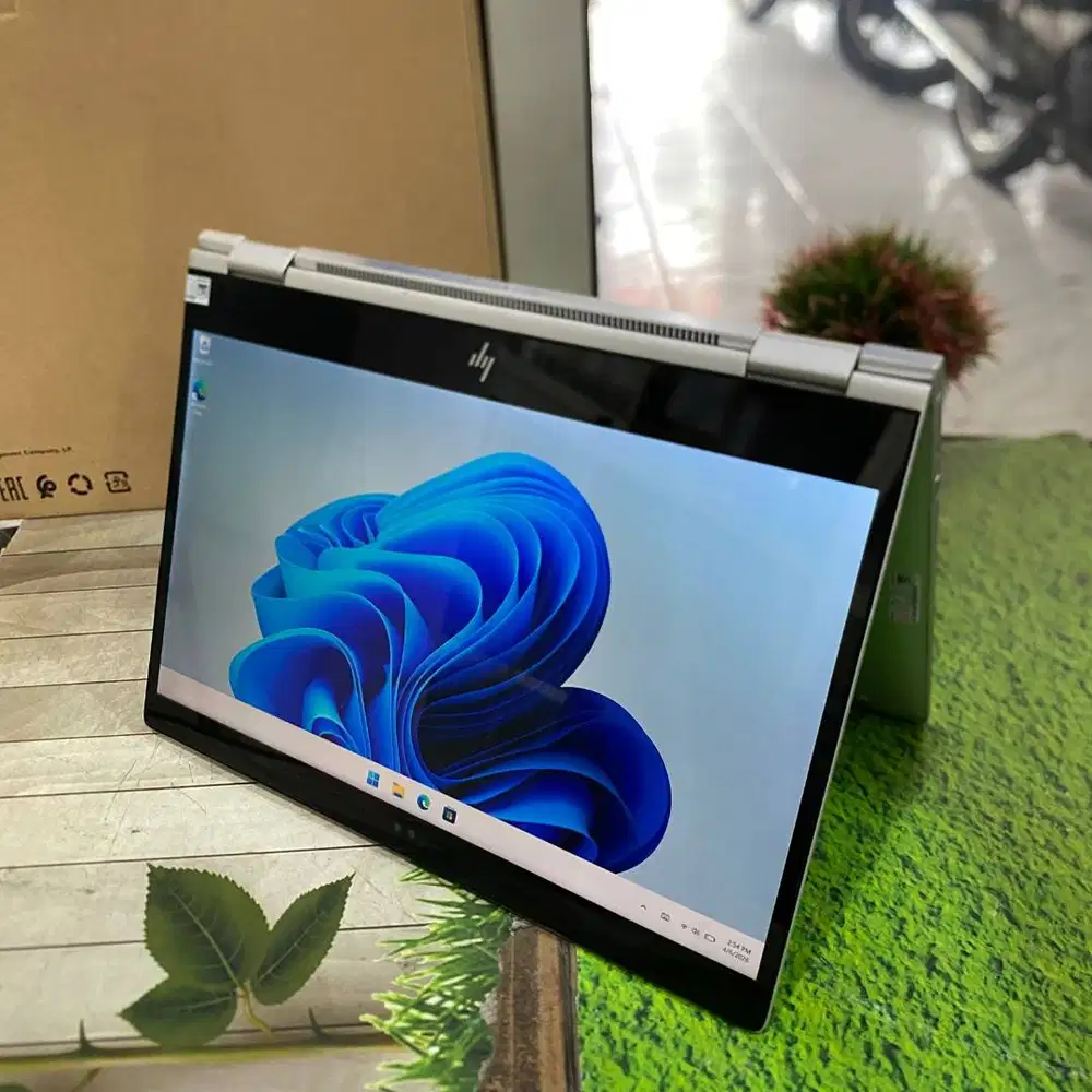 HP EliteBook X360 1020 G2 Core i5-7200U 8GB 256GB 13,3 Flip Win 11