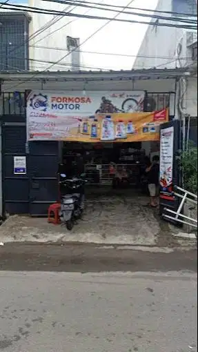 Lowongan Admin Wanita untuk bengkel motor