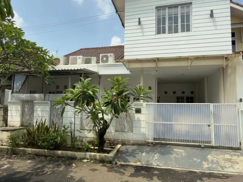 Cinere mega cinere rumah 4 kamar di komplek belakang informa