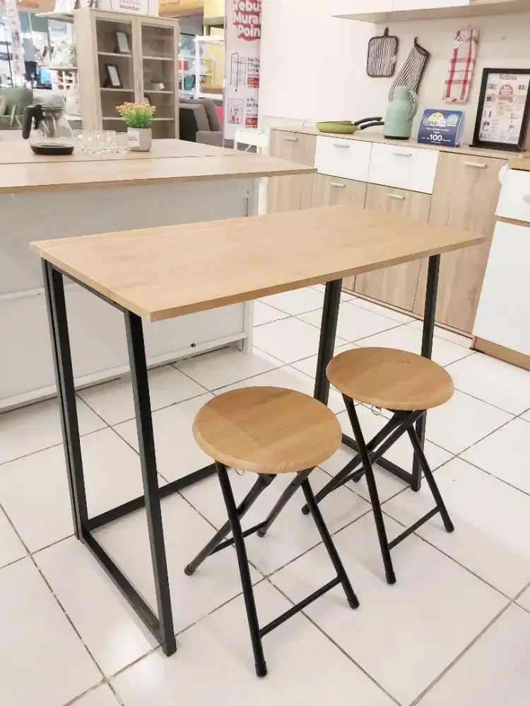 Meja Lipat Serbaguna