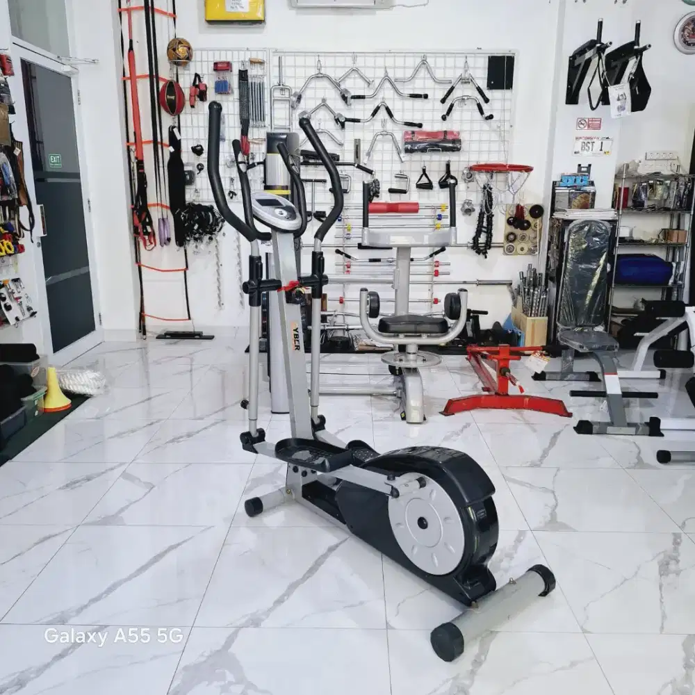 Elliptical Second Merk Cyber Sport