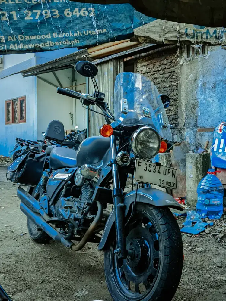 Dijual motor benelli Efi 200