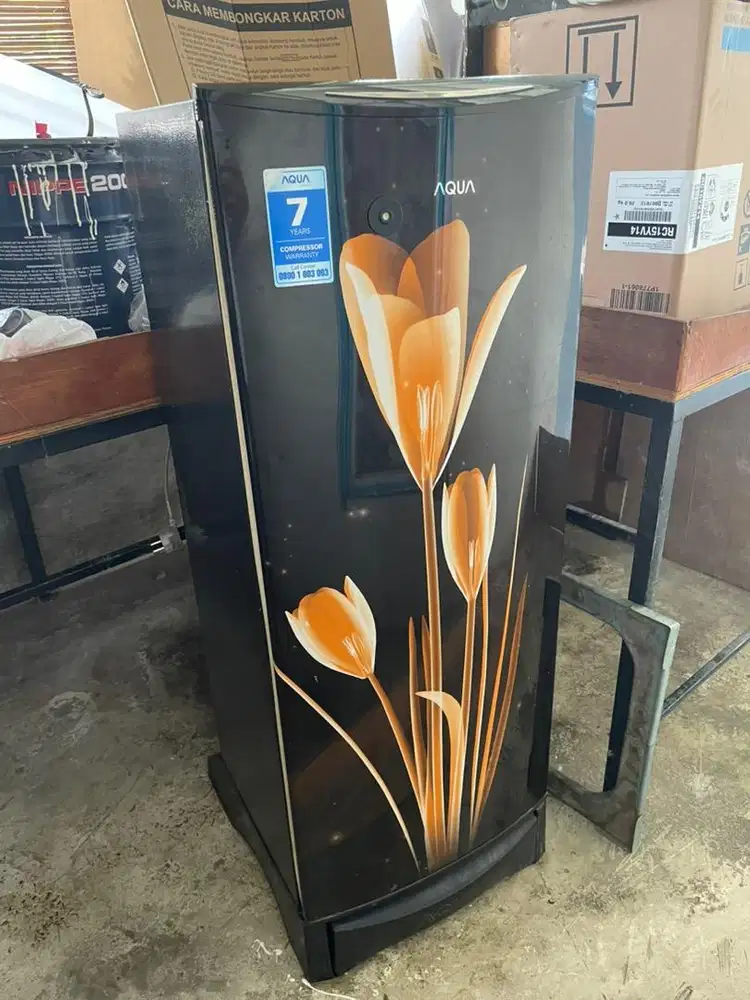 Kulkas Sharp Aqua 160 L (masih yang salju bukan non)