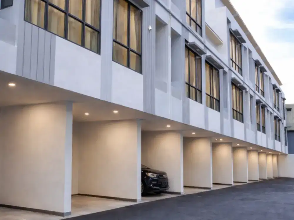 Di Jual Cepat Rumah 3 Lantai SHM Di Jalan Dwiwarna Karang Anyar Sawah Besar Jakarta Pusat,