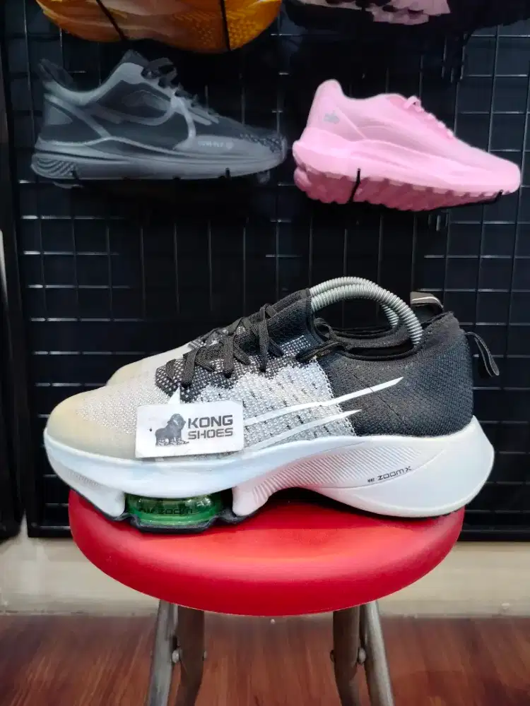 SEPATU ZOUM TEMPO NEXT BLACK WHITE