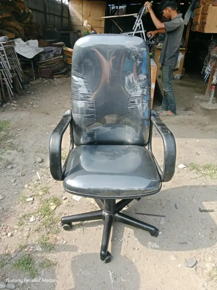 Jual Kursi Direktur Bekas Mantap