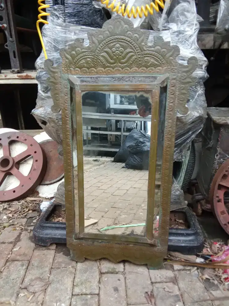 Cermin antik  tembaga