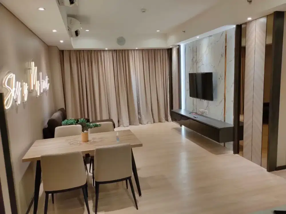 Disewakan Apartemen St. Moritz New Royal Tower 2BR Furnish