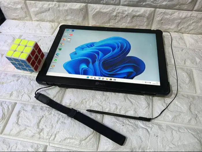 Laptop touch screen Tablet PC Fujitsu M3 7Y30 Ram 8 gb Ssd 128 gb *RRT