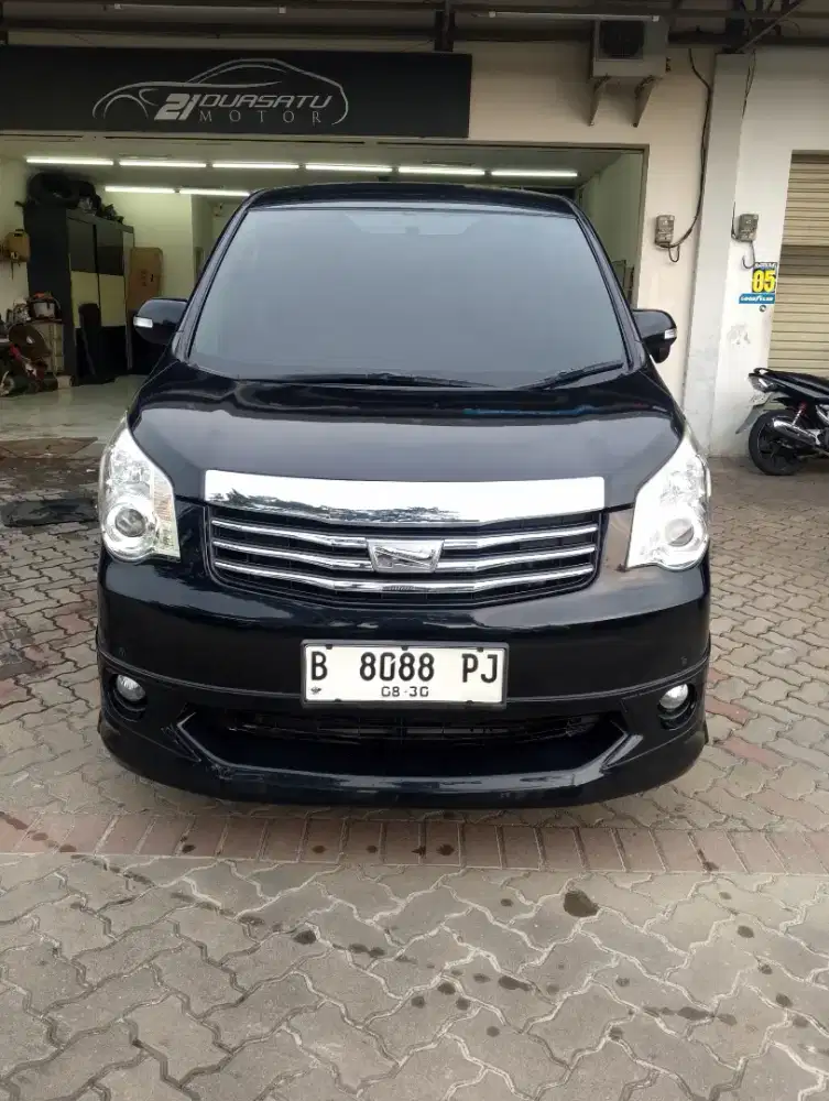 NAV 1 V LIMETED AT/ AUTOMATIC 2015 HITAM