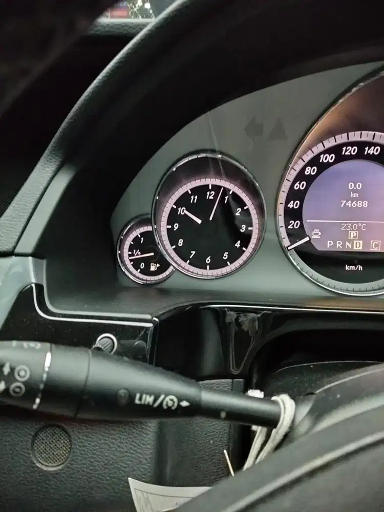 Jual mobil mercy e 250