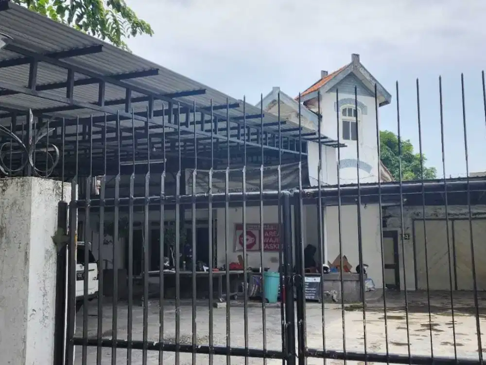 KAWASAN PUSAT PERDAGANGAN BISA BUAT USAHA Rumah Pusat Kota Surabaya
