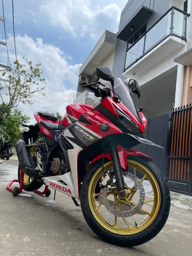 Honda CBR 150 cc / cbr 150R / honda / sport