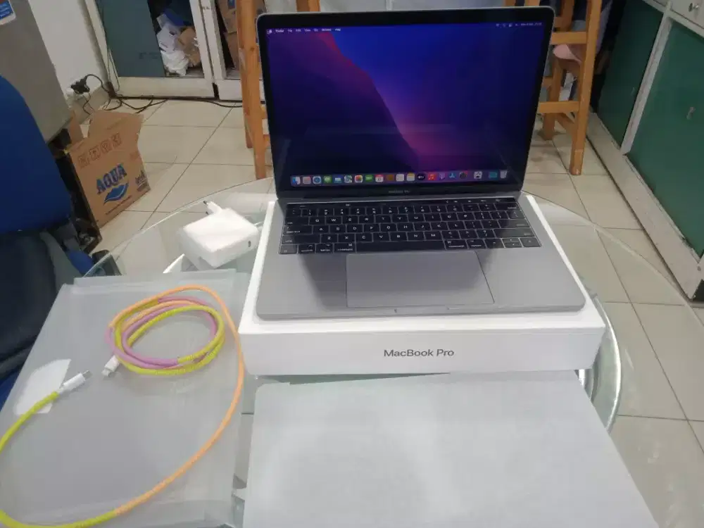 Macbook Pro 2017 13inci 8/256gb Cc 44