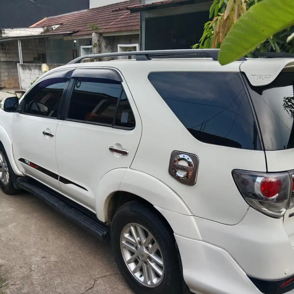 Toyota Fortuner 2011 Diesel