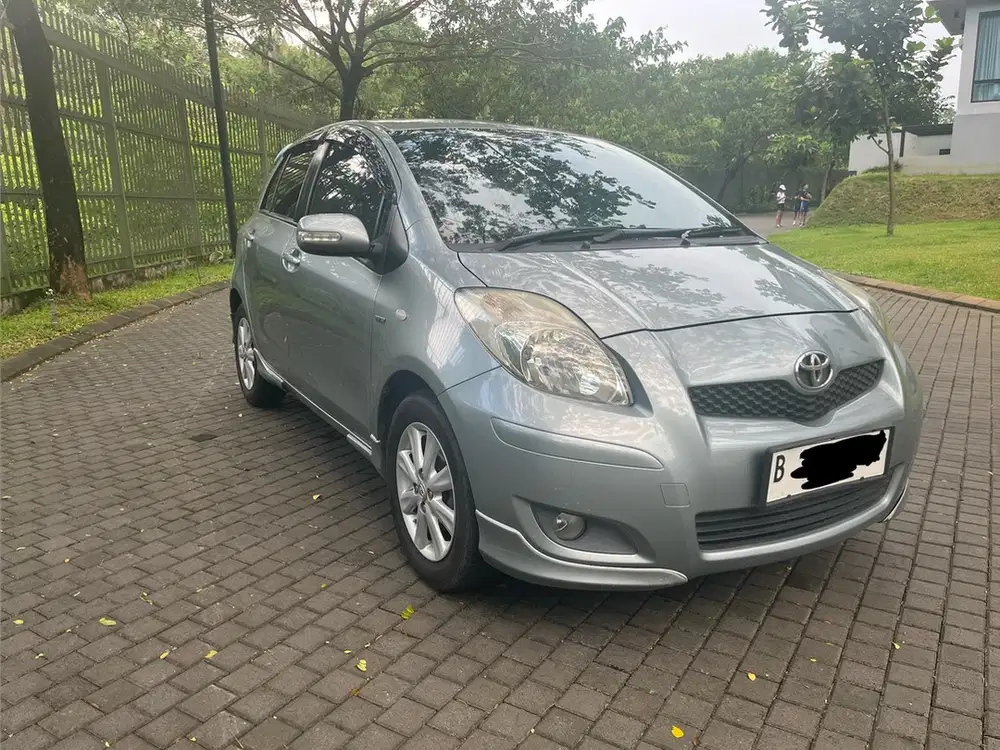 Toyota Yaris 2010 Bensin