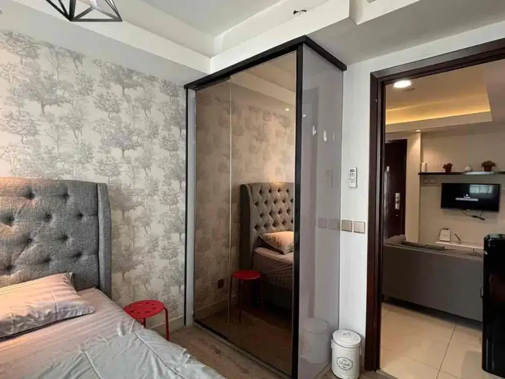 Disewakan apartemen the kensington royale suites 1 kamar full furnish tahunan bulanan