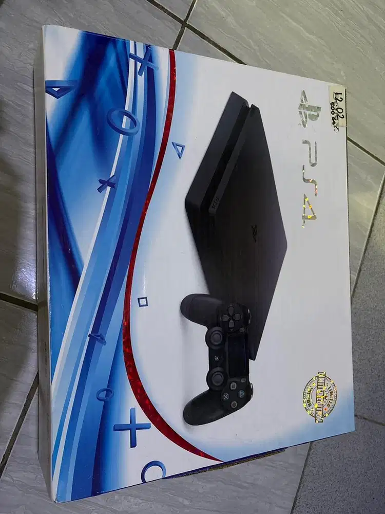 PS 4 500GB Like New