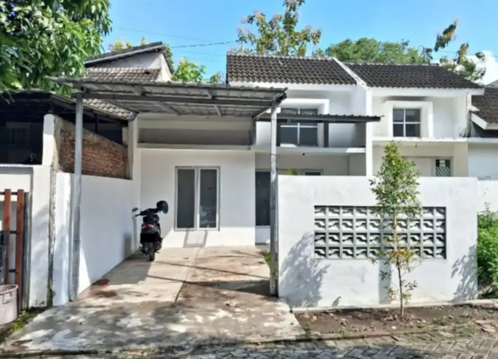 Rumah baru strategis depan RSUD ketileng