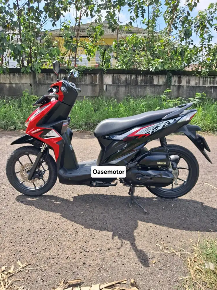 (B) Honda Beat CBS FI Tahun 2023