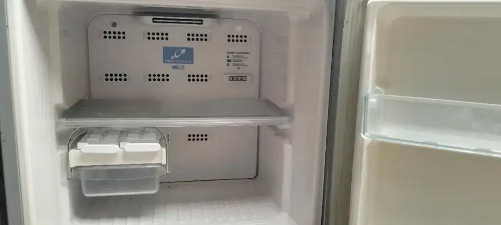 Jual salah satu kulkas