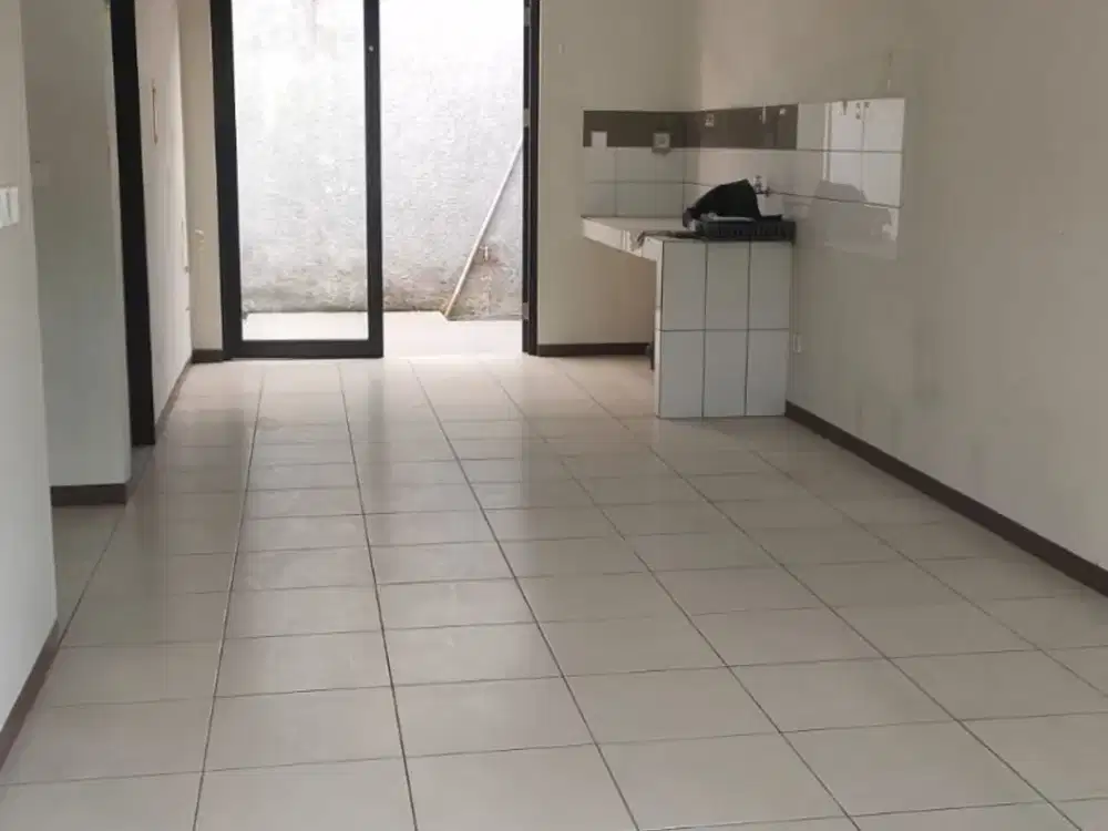 Rumah Modern Tatar Simakirana Kota Baru Parahyangan