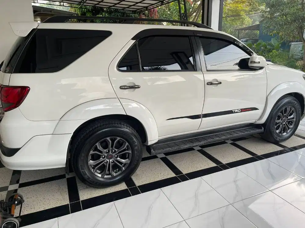 Fortuner vnt trd 2015