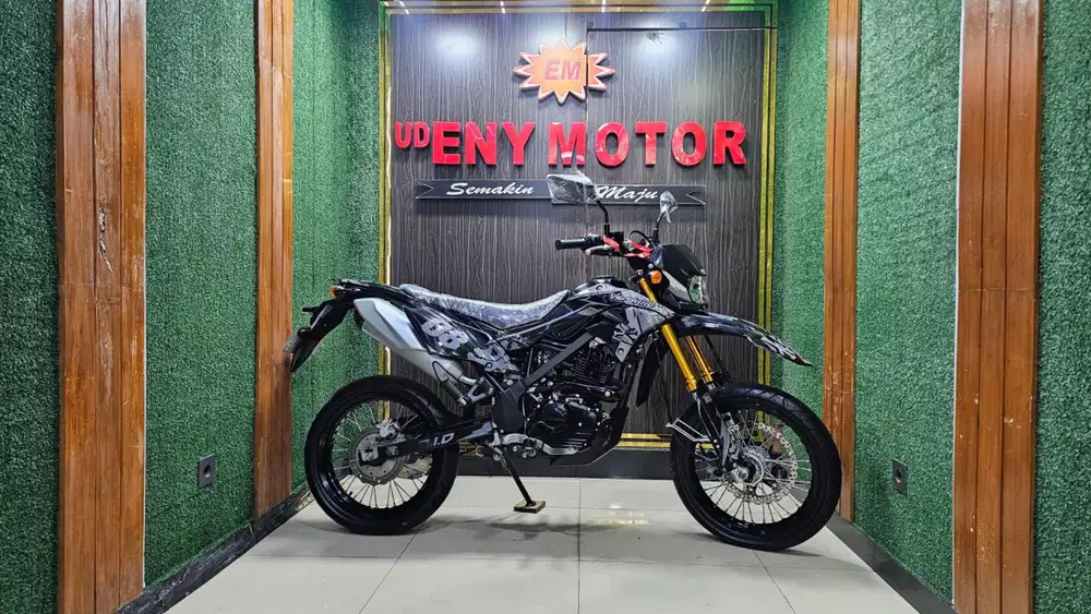 UD ENY MOTOR- KAWASAKI D'TRACKER TAHUN 2022 STANDART
