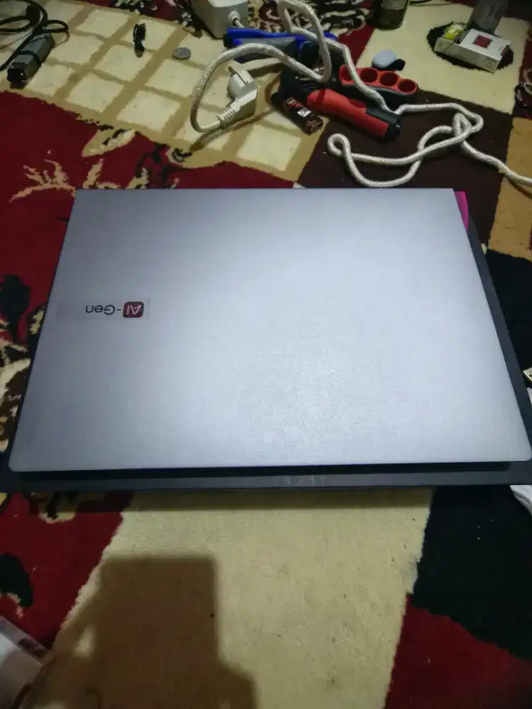 Laptop advan AI GEN REYZEN 7 16/512 mulus