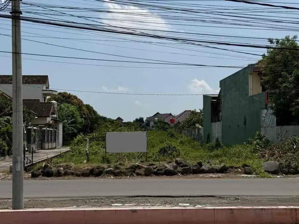 Kavling Hoek 2.400 m² di Jl. Klagen Karanganyar – Lokasi Ramai, Siap bangun Usaha & Kost!