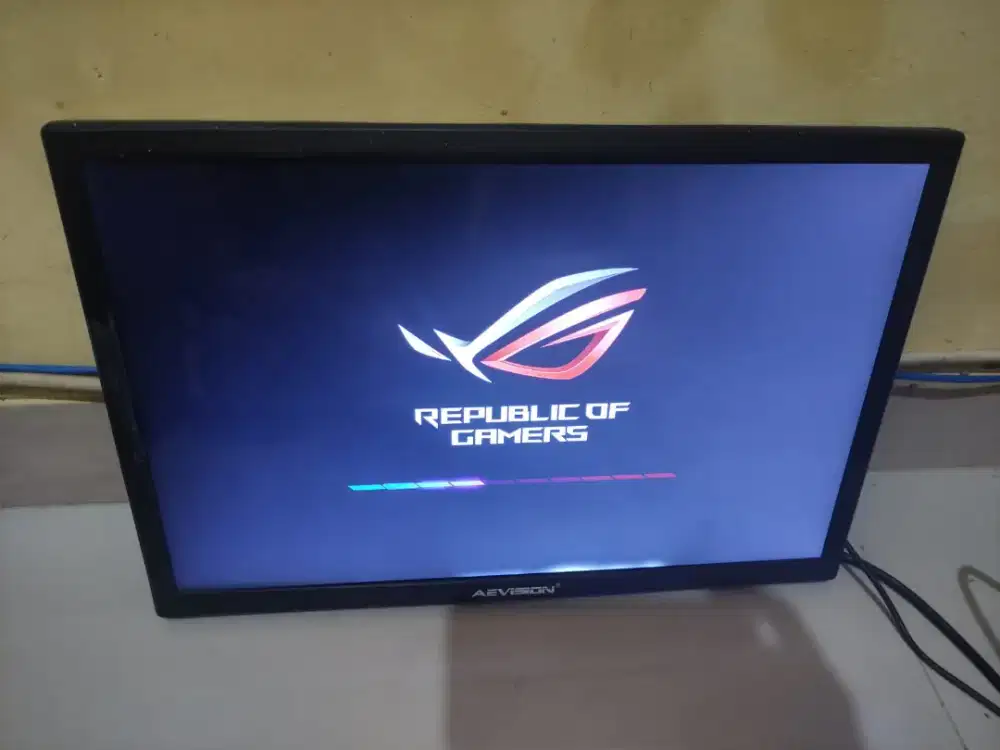 monitor AEVISION 19 inch (speaker)