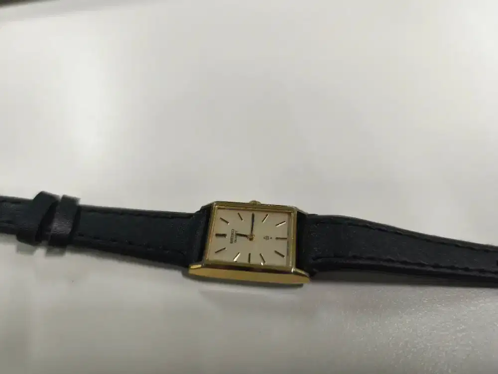 Seiko lady tank vintage