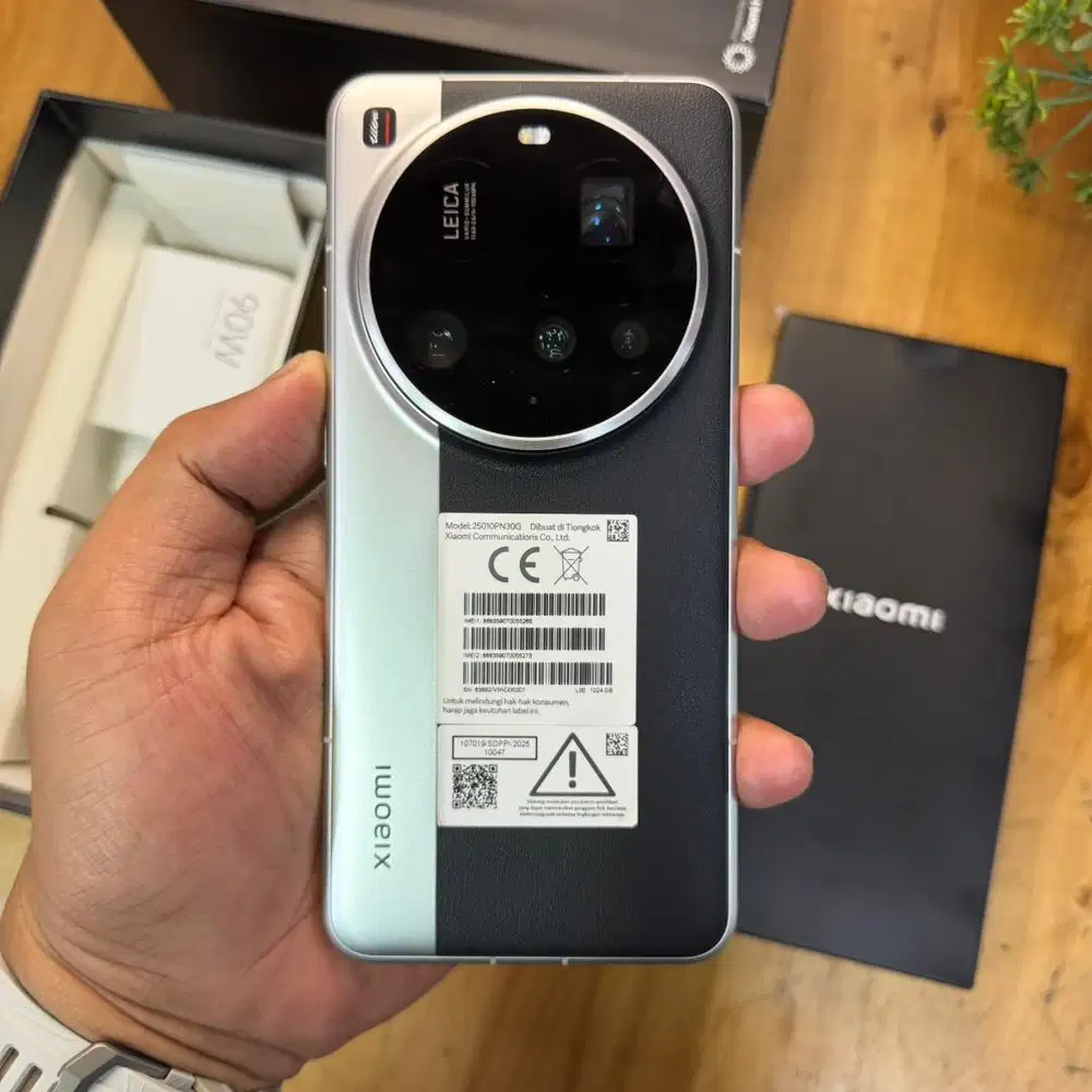 Like new Xiaomi 15 Ultra 5G 16/1TB Silver Chrome Garansi resmi 2027