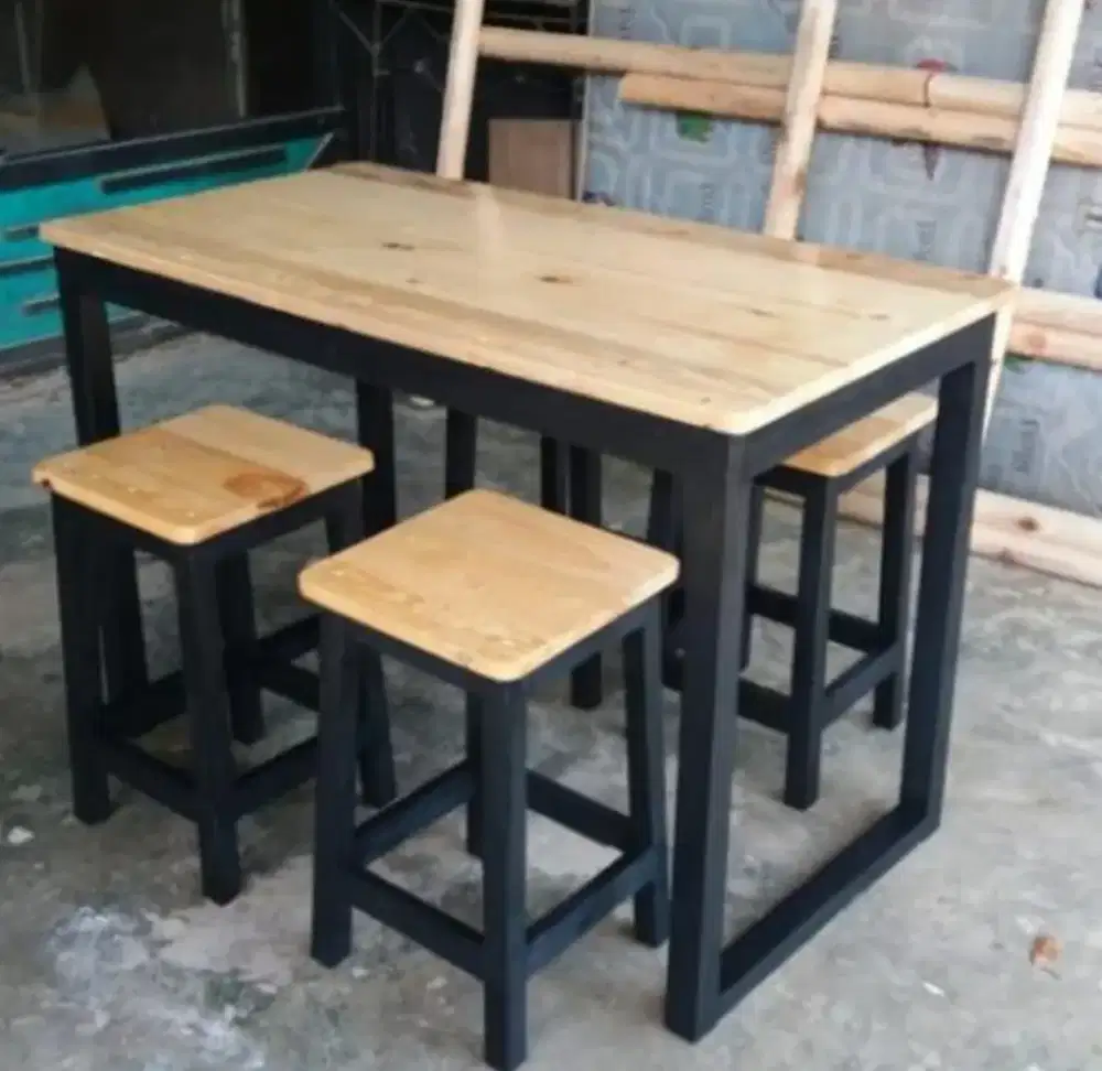 1 set mija makan / cafe