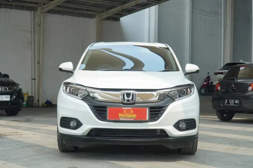 Honda HRV 1.5 E CVT tahun 2018 Putih HR-V Matic AT DP minim 36 juta