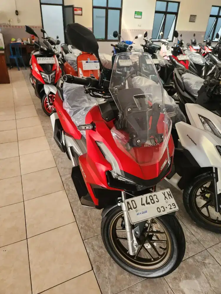 ADV 160 ABS TAHUN 2024