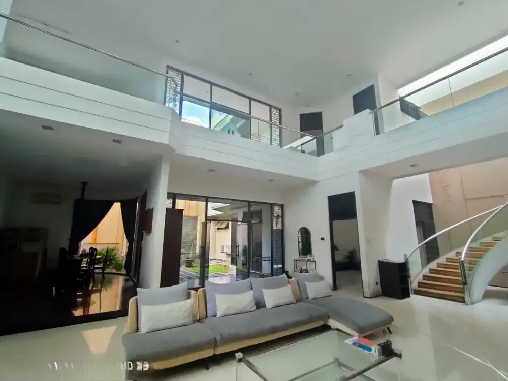 Manyar Kertoarjo. Siap huni. Murah dan bagus