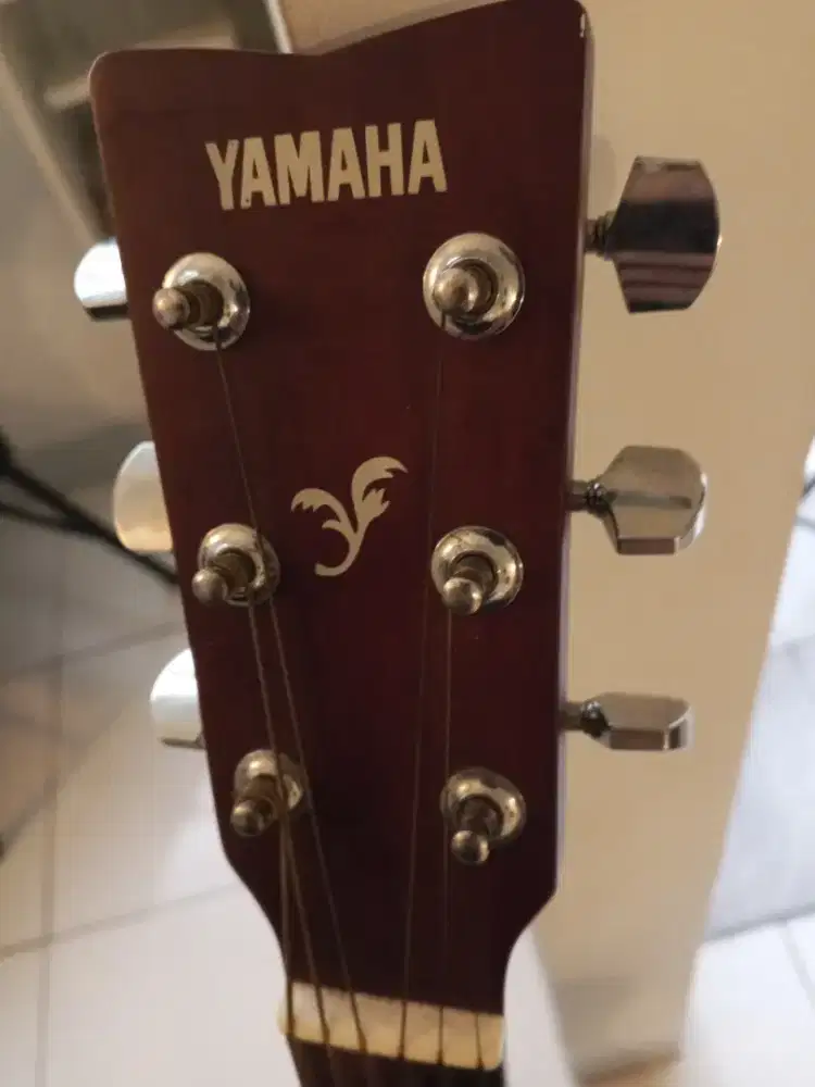 Gitar Yamaha jumbo original