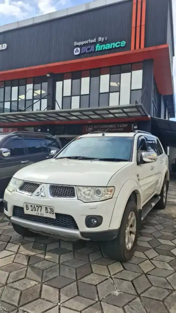 Pajero Dakar At 2012 Putih Siap Pakai