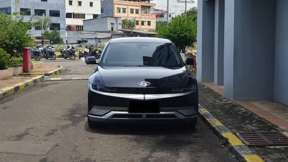Low Km 24rb Hyundai Ioniq 5 Long Range Signature EV 2023 Hitam