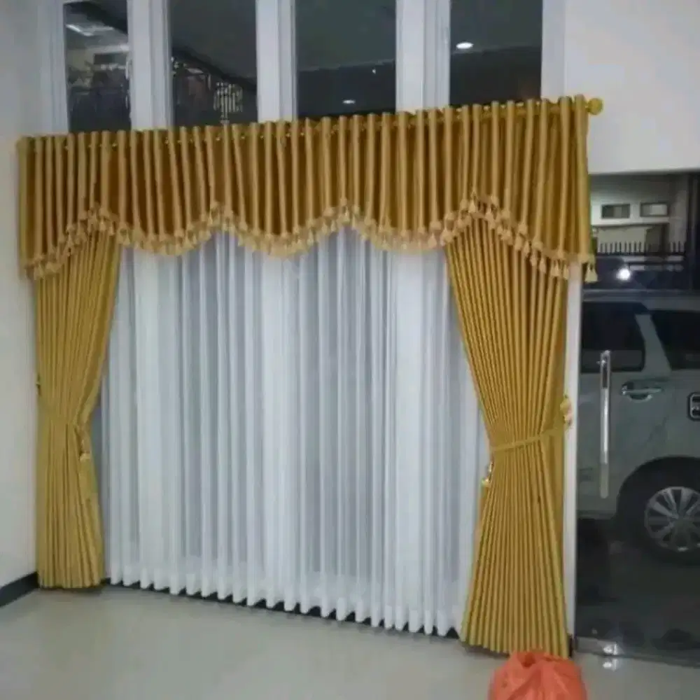 Pasang gorden rumah