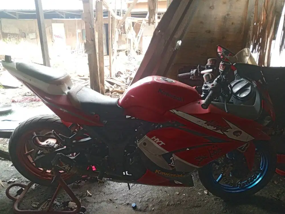 Mau jual kawasaki ninja karbu 250